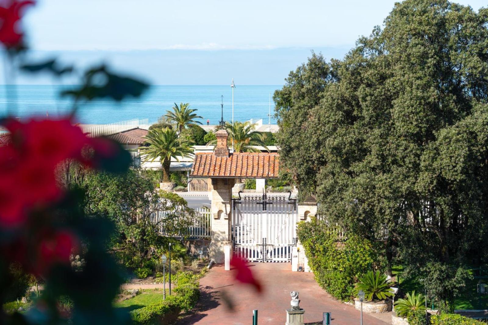 Park Hotel Villa Ariston Lido di Camaiore Exterior foto